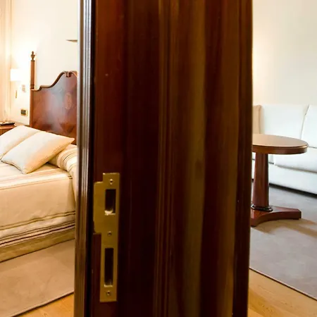 Hotell Campoamor 4*
